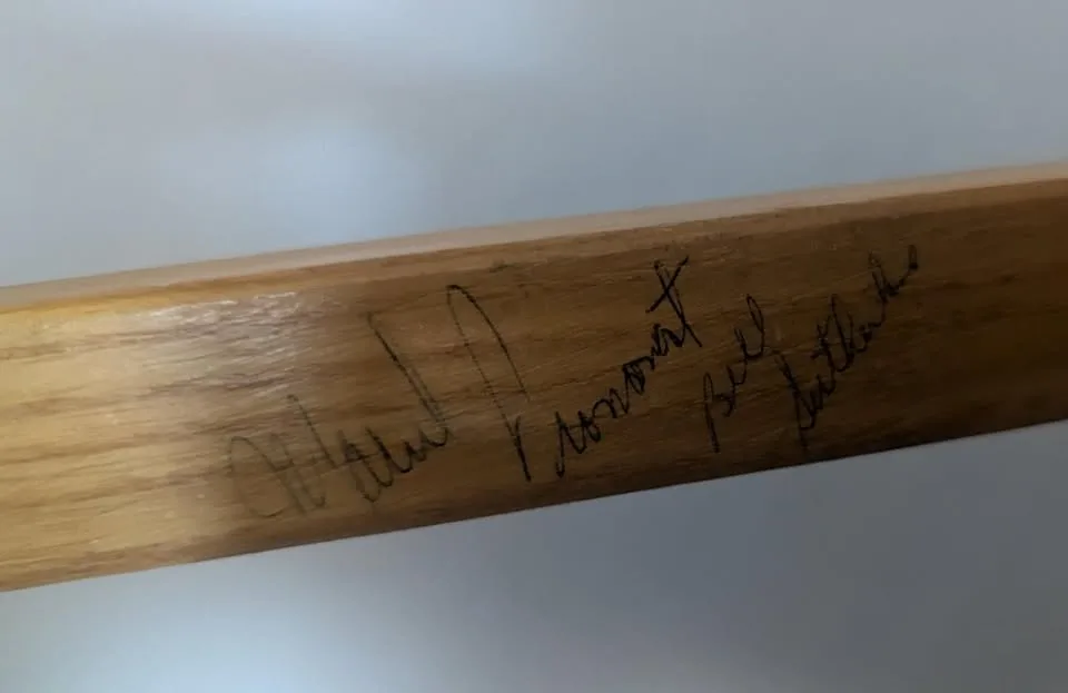 TORONTO MAPLE LEAFS 1968 SIGNED HOCKEY STICK image indicator(5)