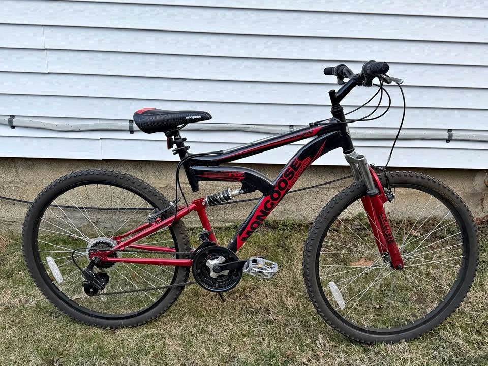 Mongoose XR-75 21 Speed 26-inch Mountain Bike