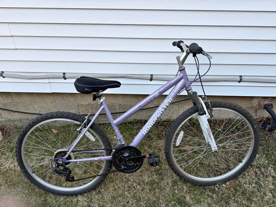 Purple Roadmaster 26" Granite Peak Women's Bike