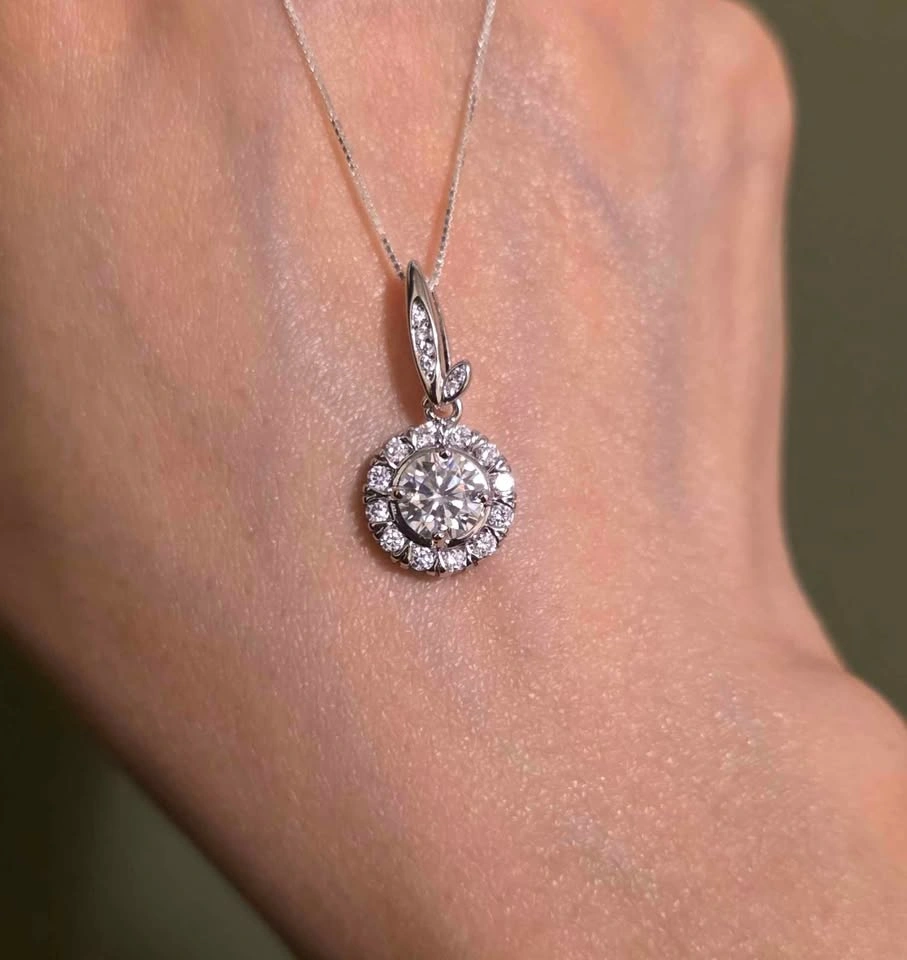 New Moissanite 1 carat halo sterling silver pendant - photo 2