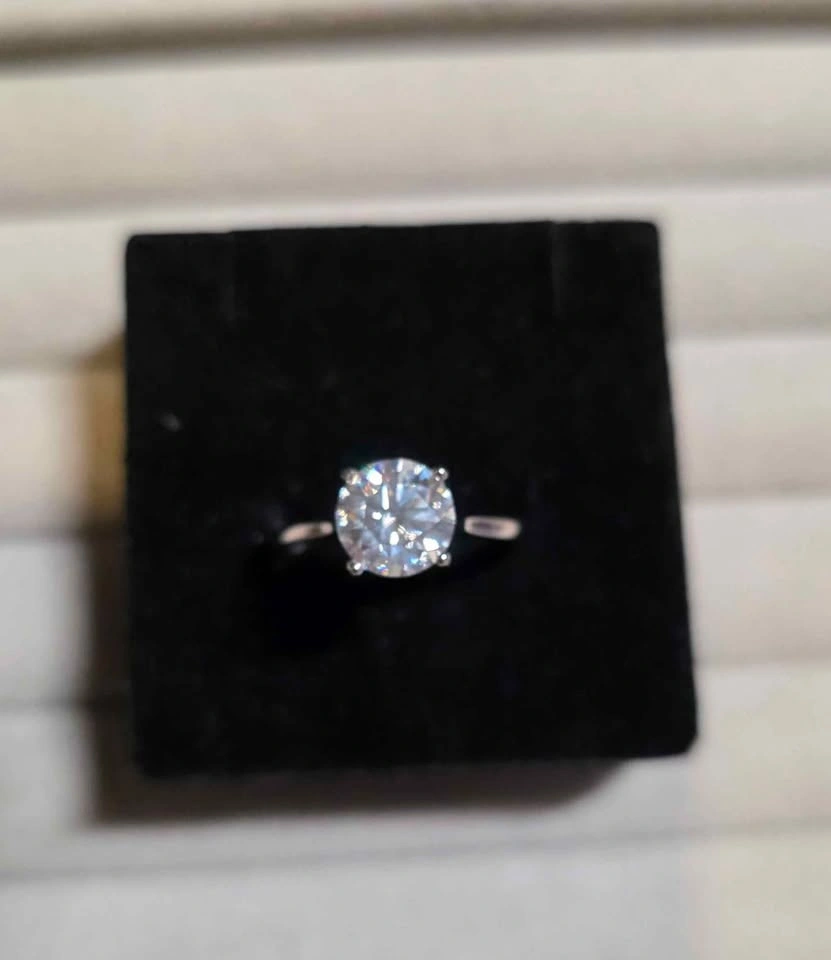 New Moissanite 2 carat sterling silver ring - photo 4