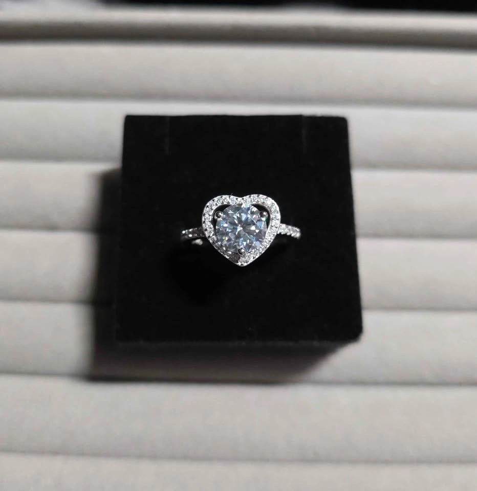 New Moissanite 2 carat heart halo ring - photo 2