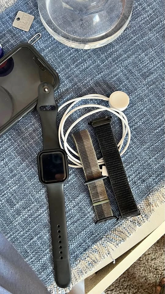 Apple Watch Series 7 45mm GPS
