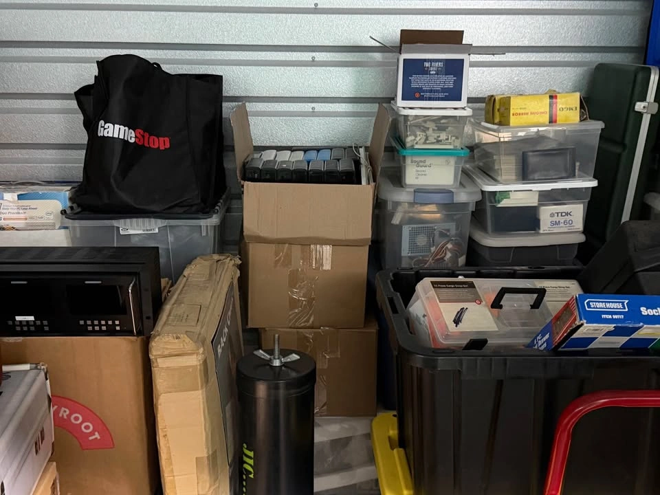 Massive Mixed Collection of Items for Sale - photo 5