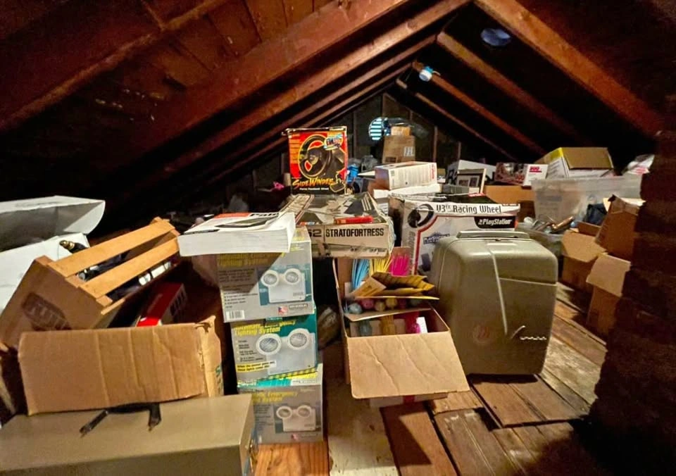 Collectors Attic Sale for Pickers, Collectors, Resellers