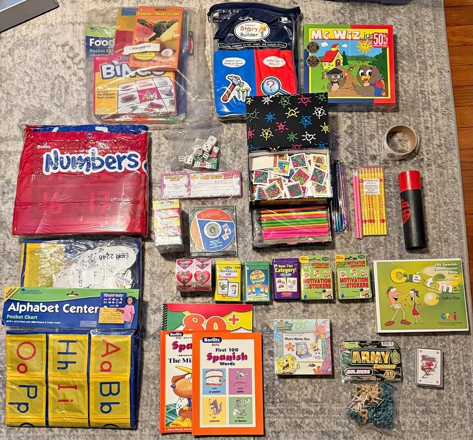 Lot of Toys, Games & Learning Tools
