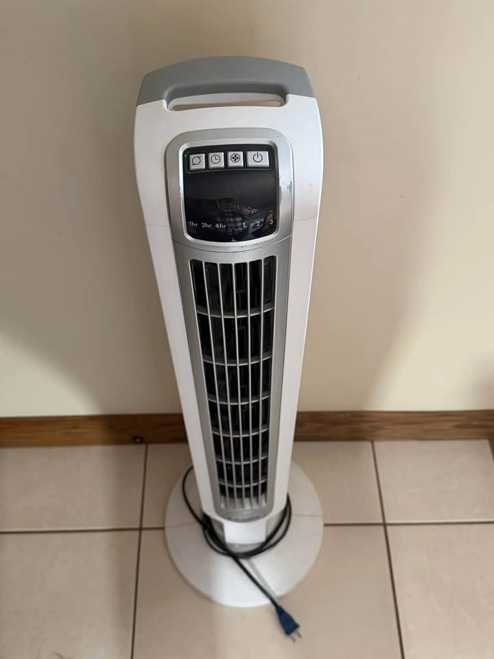 Lasko tower fan - photo 2
