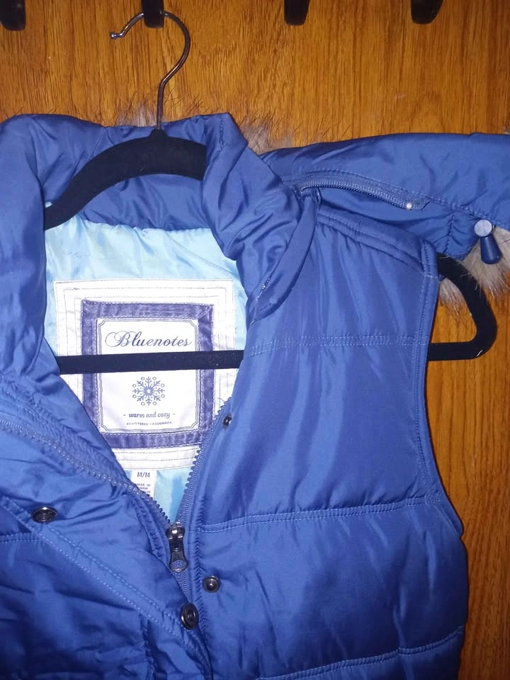 Woman's M vest - photo 2