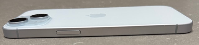 Blue Apple iPhone 15 128gb w/ Box & Charger - photo 5