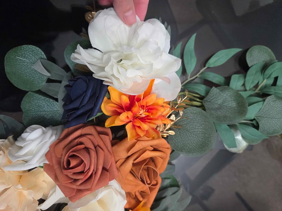 Eucalyptus Garland with Flowers (Autumn Tones) - photo 4