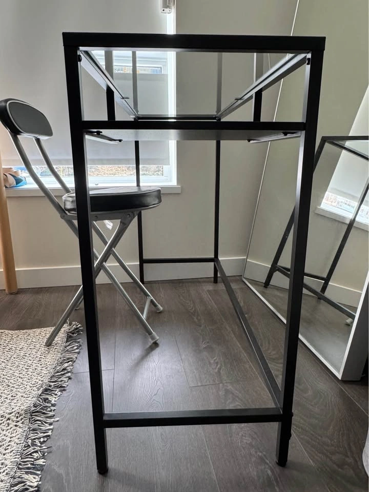IKEA Vittsjo Glass Table - photo 3