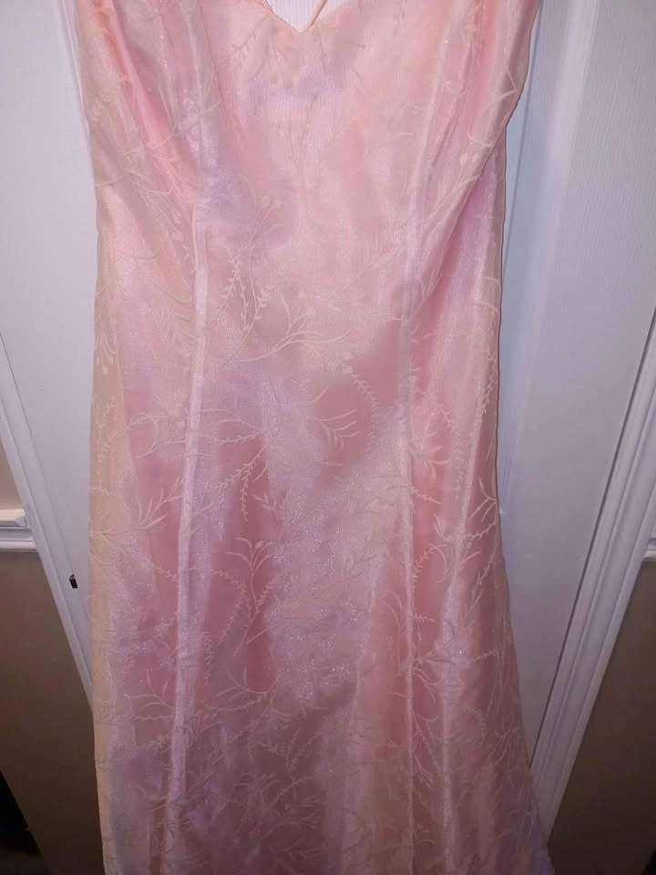 Beautiful Grad Type Dress - photo 3