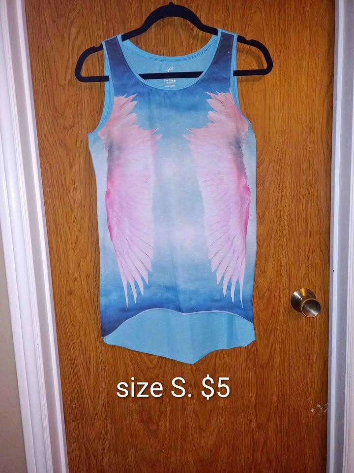 Woman's size S shirt