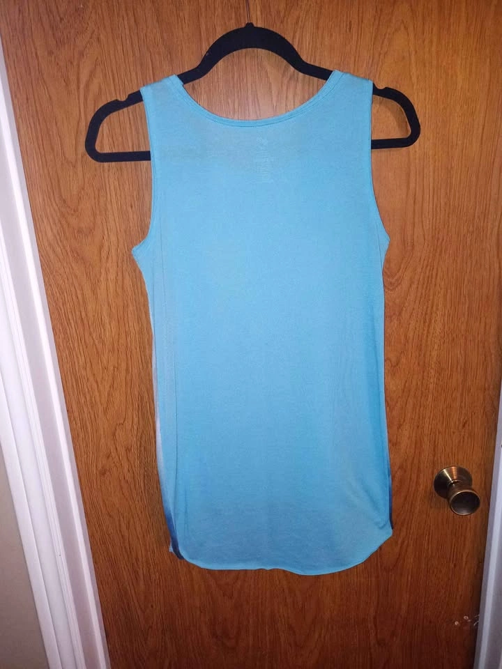 Woman's size S shirt - photo 2