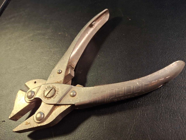 Sargent & Co. Parallel-Jaw Pliers 6"