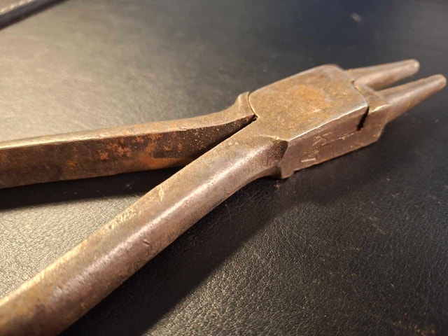 Vintage KM bent needle nose pliers - photo 4