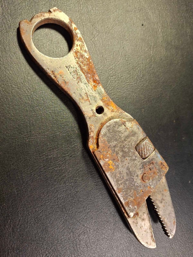 Elgin Adjustable Alligator Wrench