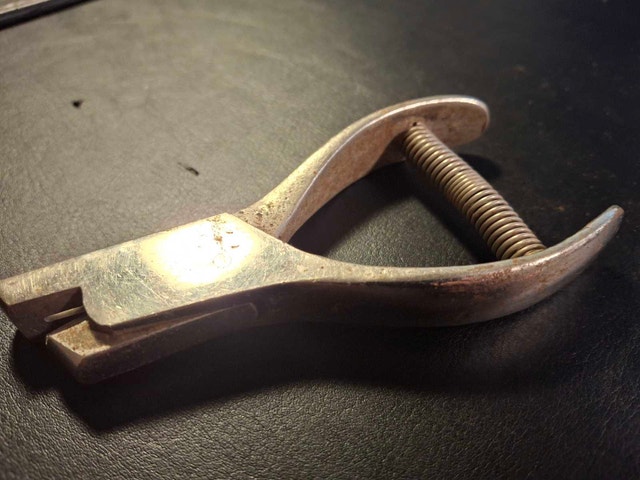 Scholl Sons Hole Punch U-Shaped Slot - photo 3