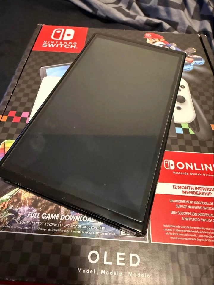 Nintendo Switch OLED + NBA 2K25 + 128GB SD + Mario Kart - photo 4