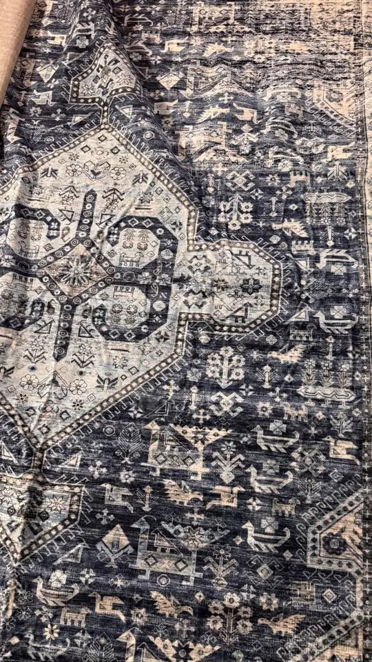 Area Rug 9' × 12' image indicator(2)