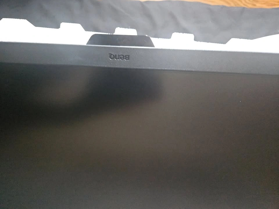 BenQ BL2490 Business monitor - 24 inch - LED Backlight monitor - photo 4