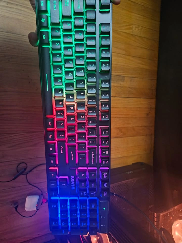 RGB Keyboard (wired) + Mouse pad - AQVIN AK510-G - $20 - photo 3