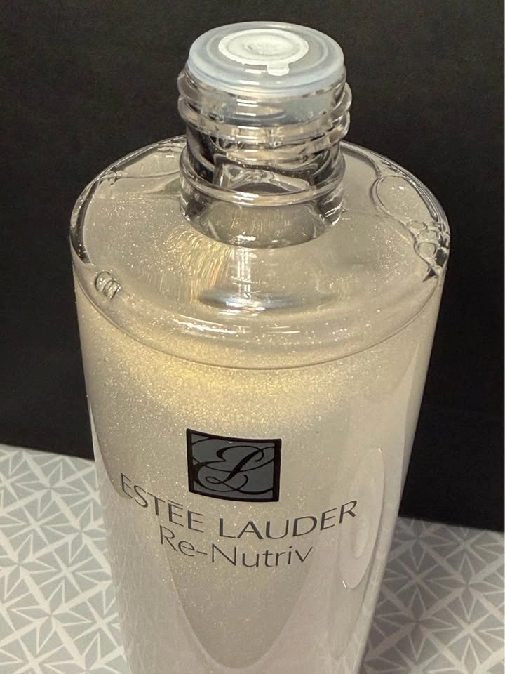 BRAND NEW – Estée Lauder Re-Nutriv Softening Lotion (Full Size) - photo 2