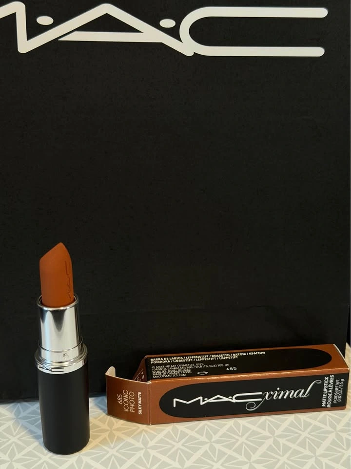BRAND NEW IN BOX - MAC lipsticks - photo 2