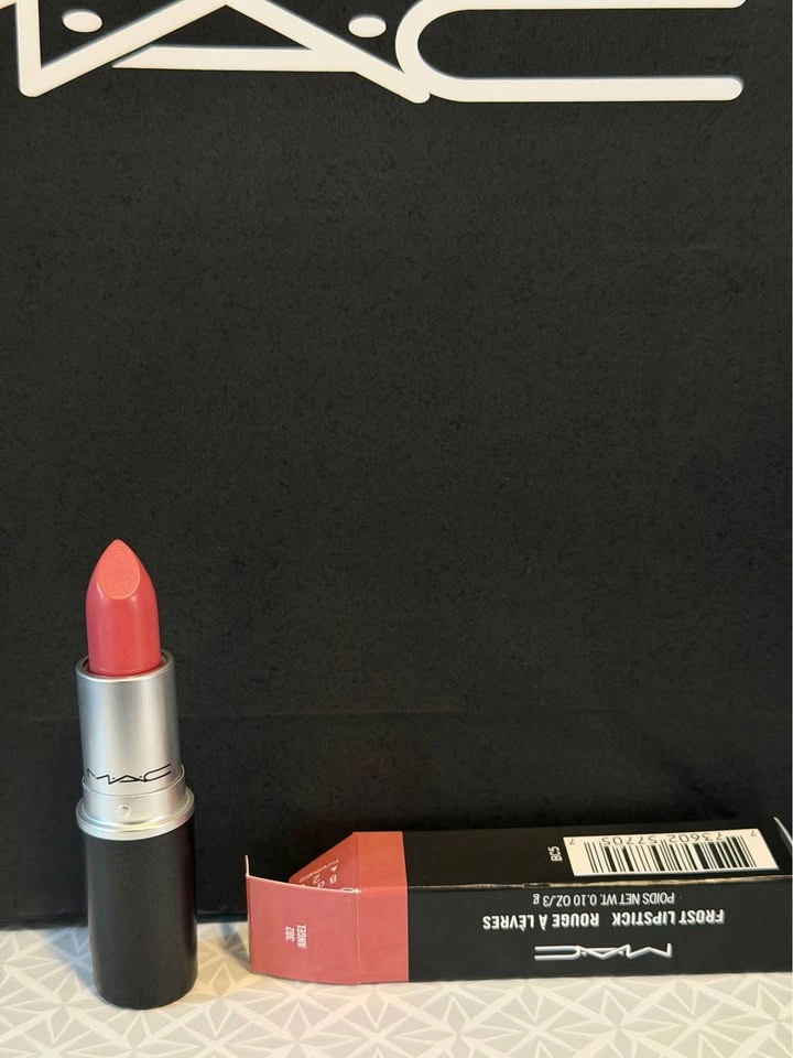 BRAND NEW IN BOX - MAC lipsticks - photo 3