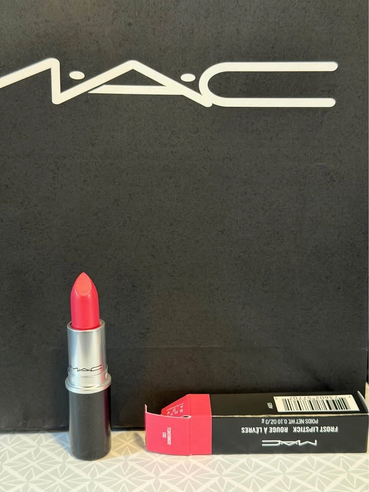 BRAND NEW IN BOX - MAC lipsticks - photo 4