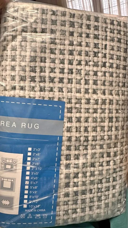 Area Rug 5x7 thumbnail