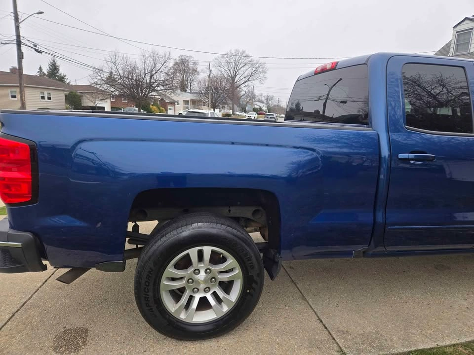 2017 Chevrolet Silverado LT - photo 4