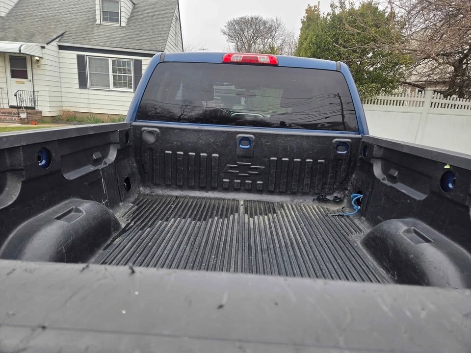 2017 Chevrolet Silverado LT - photo 5