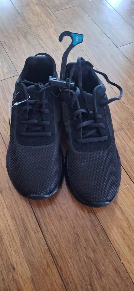 Men's Black Sneakers Size 8 - New - photo 2