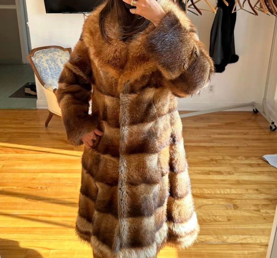 Vintage Fur Coat - Soft, Full Length and Luxurious - photo 2