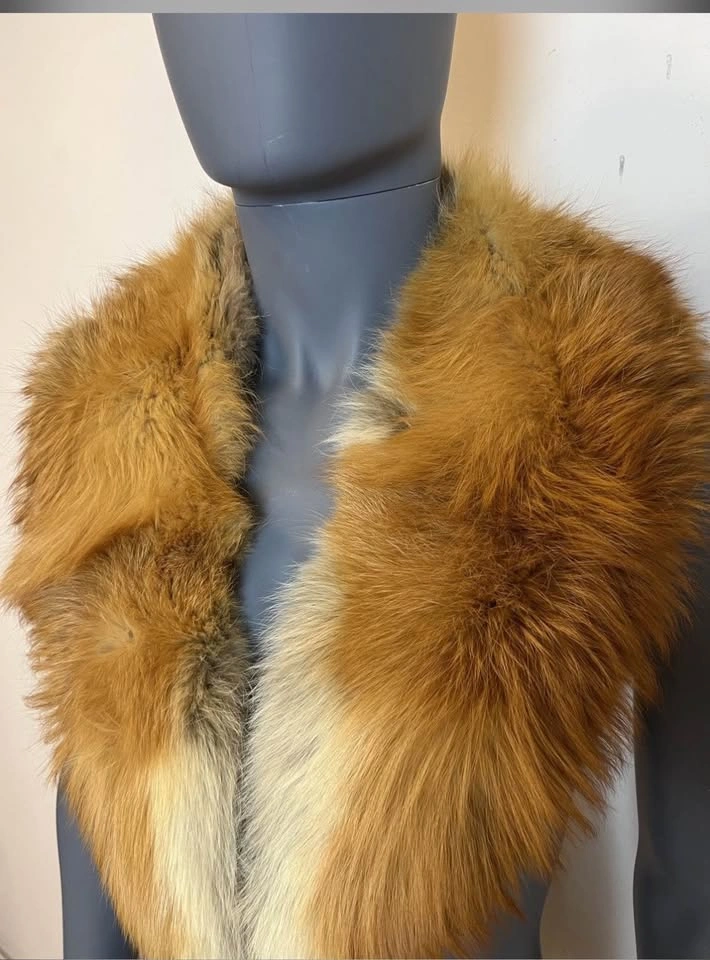 Rare Vintage Gucci Fur Scarf - photo 2