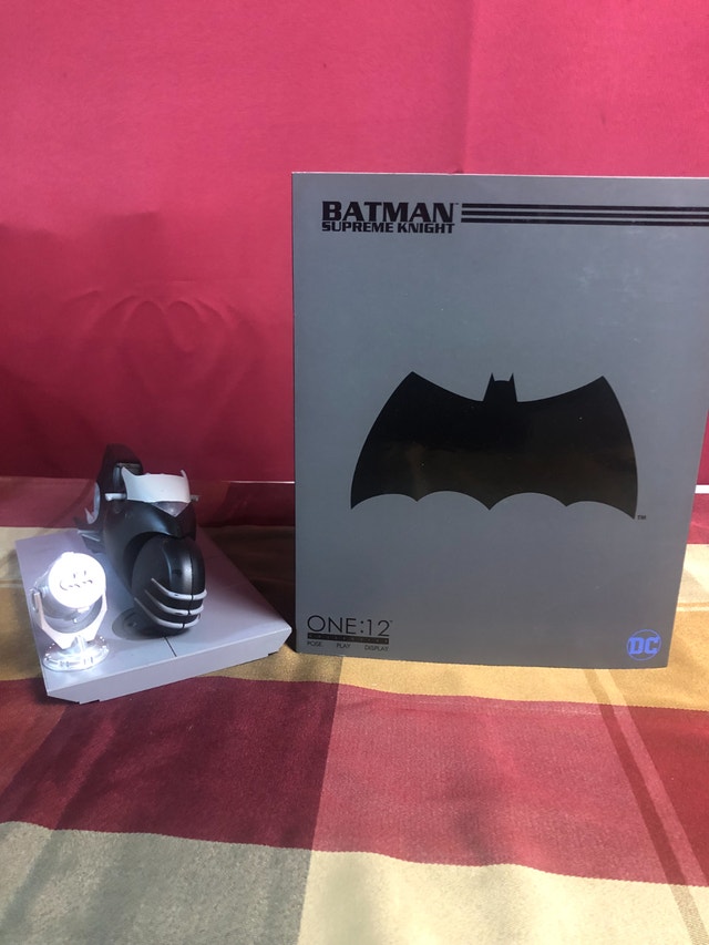 Mezco Ultimate Batman (Custom) - photo 5