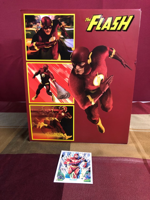 Mezco The Flash (with additional heads) - photo 2