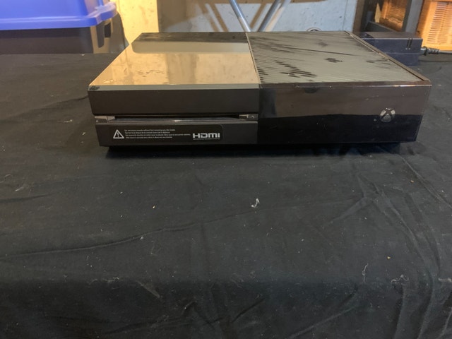 Microsoft Xbox One (500GB)