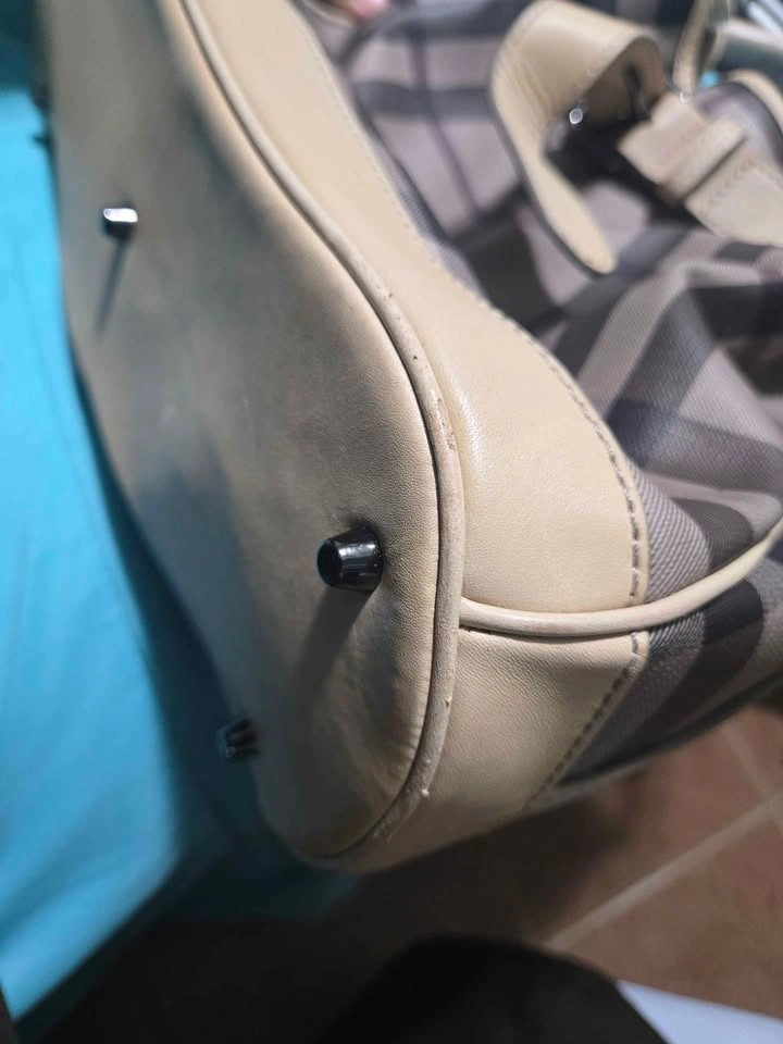 AUTHENTIC BURBERRY Medium Walden Hobo Bag - photo 5