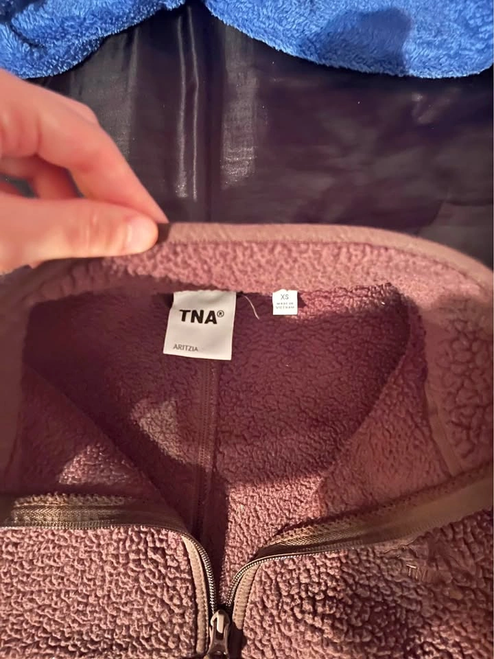 Aritzia High Hip Sweater - photo 2