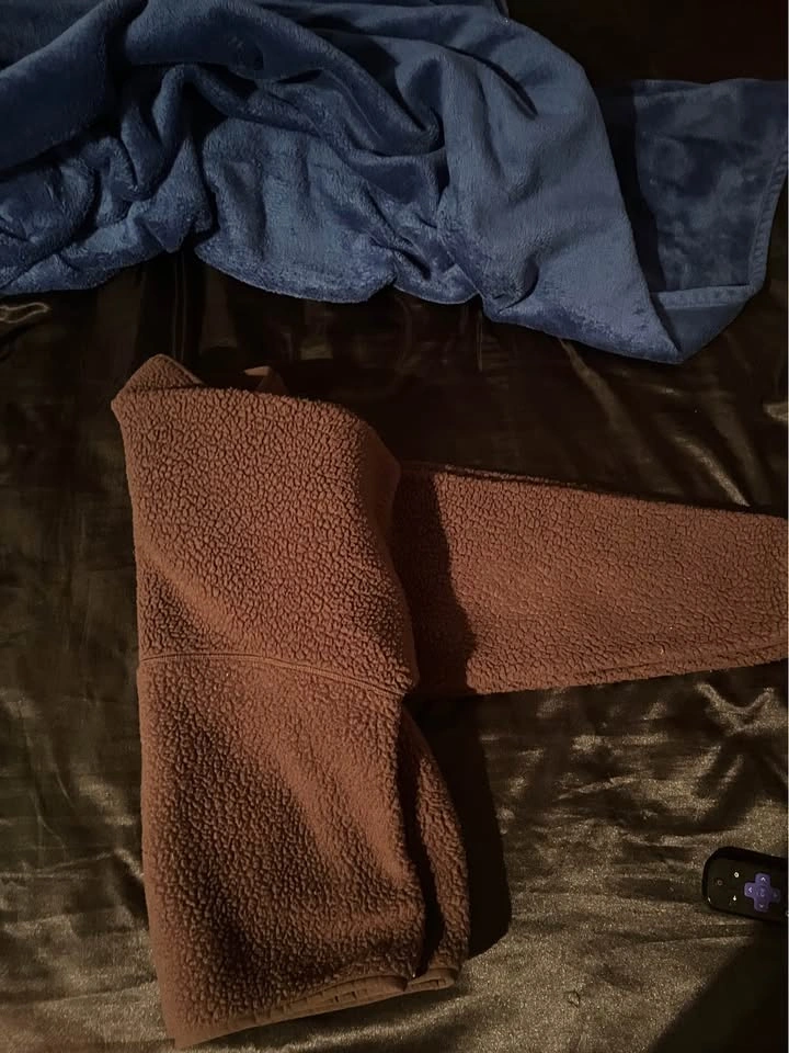 Aritzia High Hip Sweater - photo 4