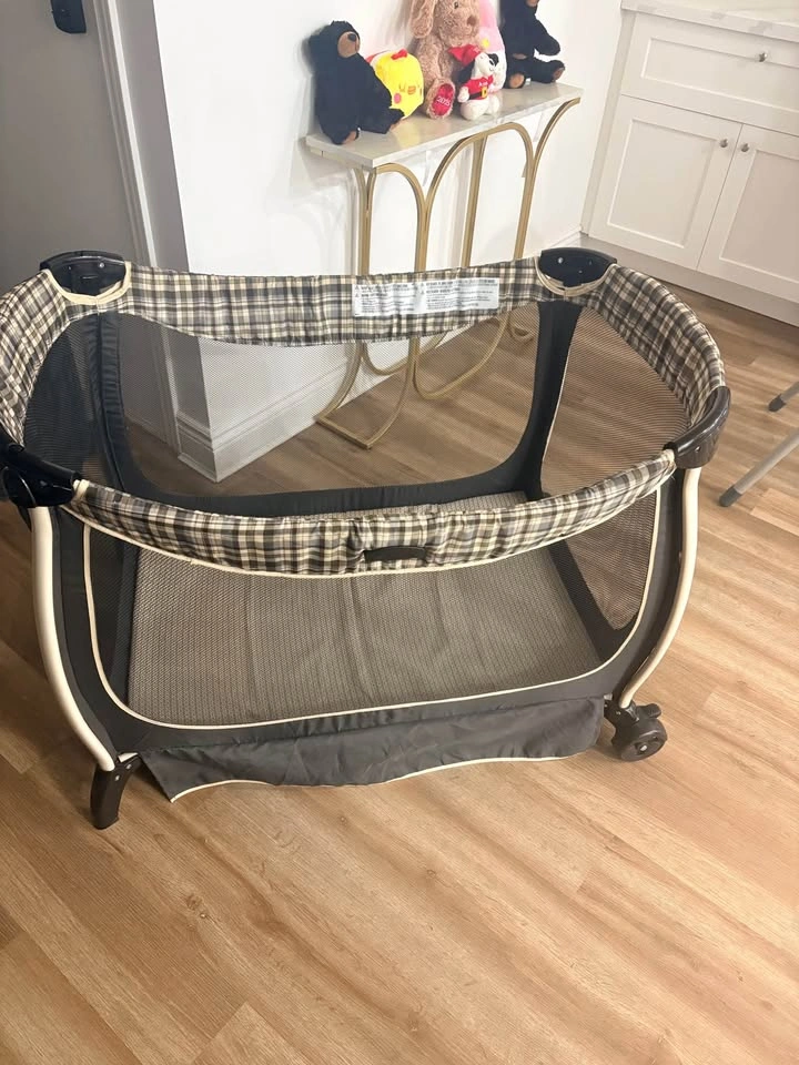 Playpen (Bed) for infants - photo 2