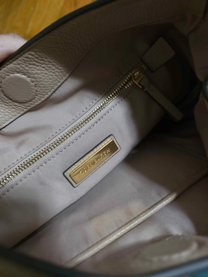 Tory Burch Miller Leather Bag - photo 3