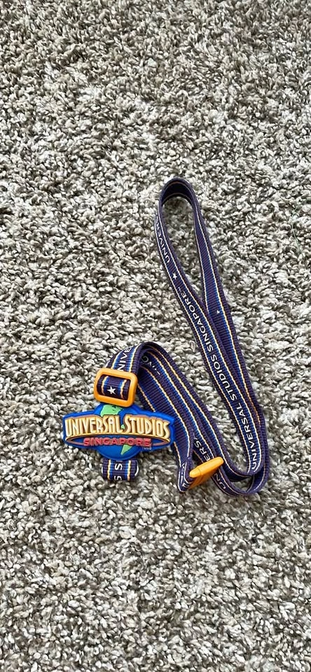 ❗️MOVING SALE❗️ Universal Studios Singapore Lanyard