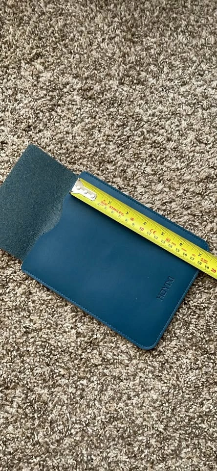 ❗️MOVING SALE❗️ Kobo / E-Reader Sleeve - photo 3