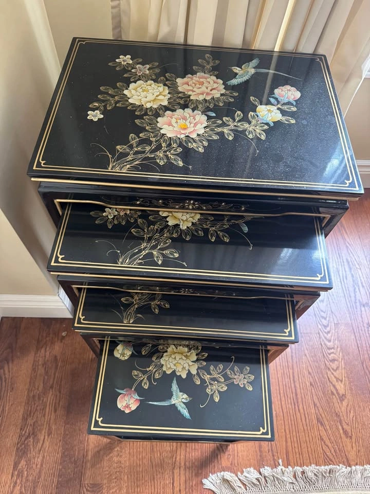 Chinese Design Side Tables - photo 3