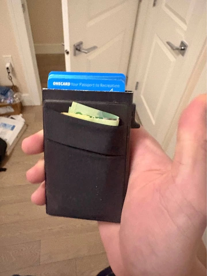 Metal wallet