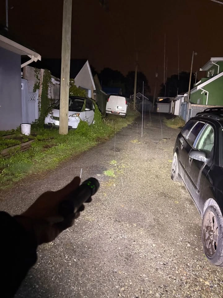 Acebeam E75 Super Flashlight - photo 3
