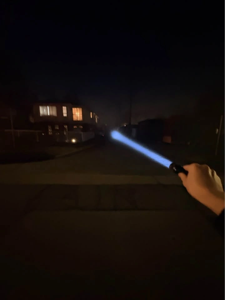 Zoomable Flashlight (Read Disc) - photo 4